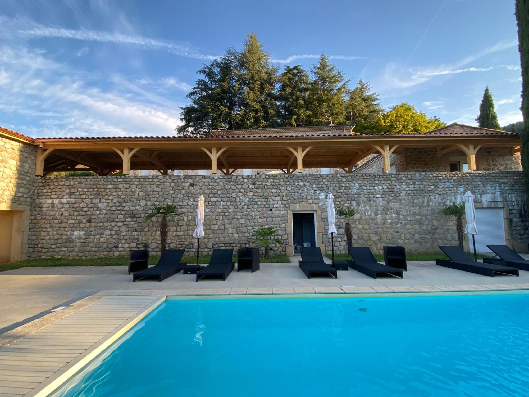 לינה וארוחת בוקר Saint-Fortunat-sur-Eyrieux Domaine Les Buis מראה חיצוני תמונה